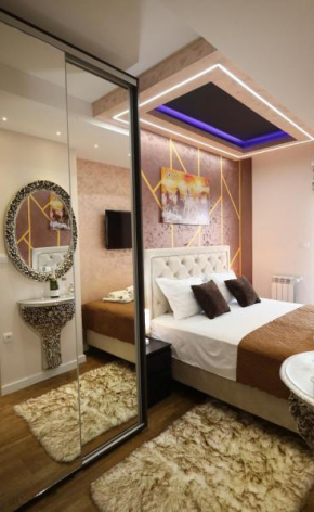 Imperial Lux Apartment